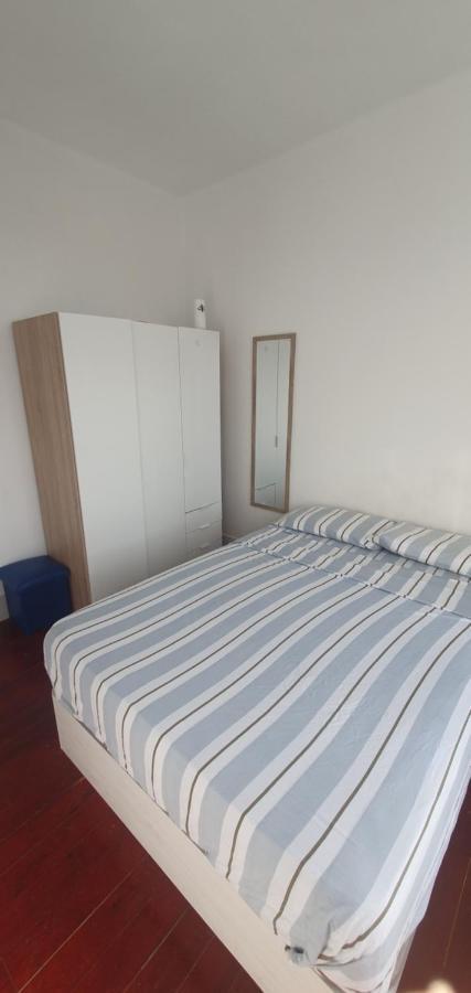 Апартаменты Habitacion Pequena Con Balcon Виго Экстерьер фото